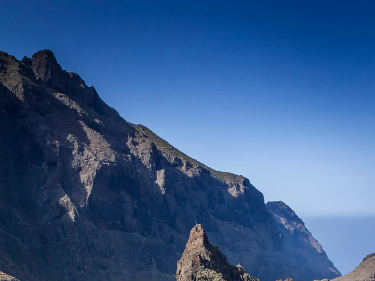 Seven Motion Pictures Suitable for Students' Fall-Time Viewing