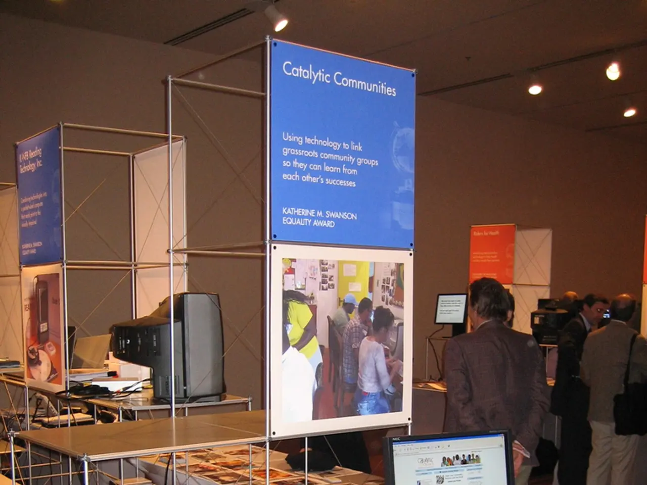 Mahlsdorf's Stark Bookstore Shuts Down After Running for Three Years