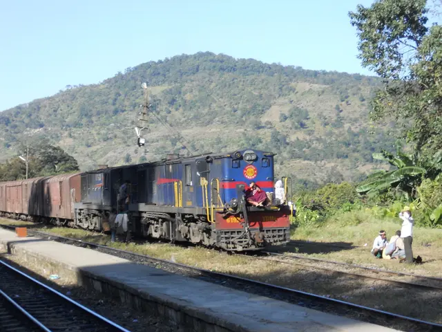 Scenic Train Ride from Kandy to Ella: Contender for the World's Most Stunning Train Trip?