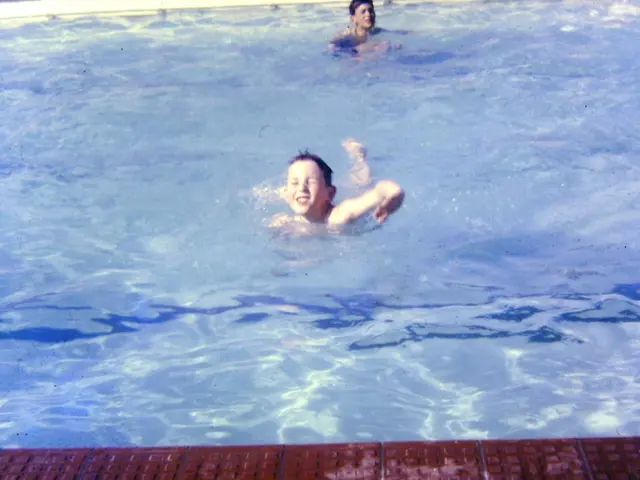 Year-Round Swimming Instruction at Lecce Pools: Teaching Children Aquatic Skills Continuously