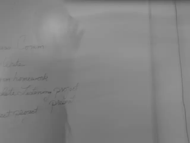 The Benefits of Organizing and Reducing Clutter in Your Living Space