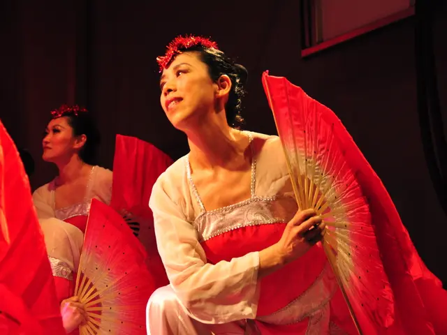 Comparing Bladed vs Bladeless Fans for the Heatwave: Which One is Worth Buying? Insights Provided....