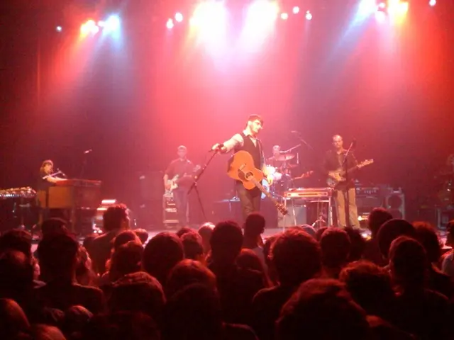 Spectators Engage Directly in the Heart of the Performance in These Event Operas