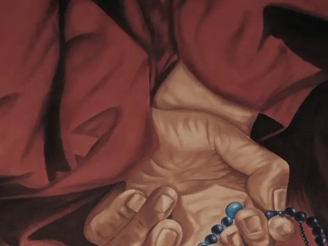 Creating Handmade Popsicle Stick Bracelets Offers Fashionable Appeal