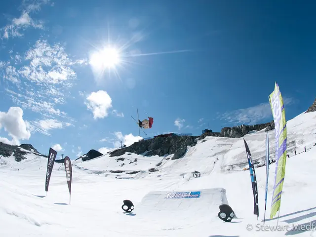 Durable, Fashionable, Efficient: A Review of Mountain Hardwear's Women's Boundary Ridge GORE-TEX...