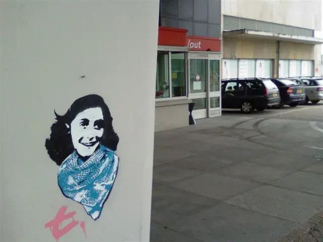 Saint Louis' latest offering delivers an unusually alluring blend of artistic expression,...