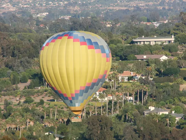 Ballonteam Beckmann Attends Lienendag Event
