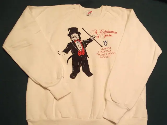 Coordinating Combinations: Brief-Length T-Shirt Sets for Gentlemen and Children