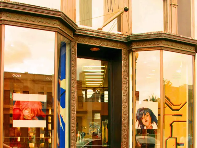 Crafting an Ideal Art Display: A Step-by-Step Guide to Gallery Walls